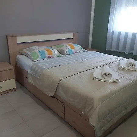Apartment Tina Tribunj (Sibenik-Knin)