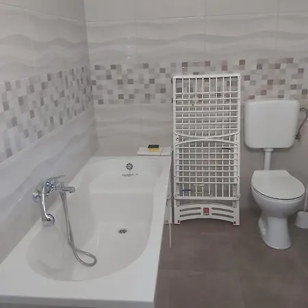 Tina Apartment *